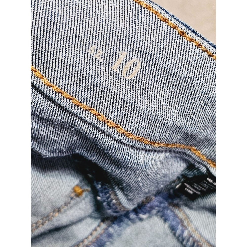 White House Black Market Slim Ankle Studded Jeans Size 10 Mid Wash - Picture 12 of 14